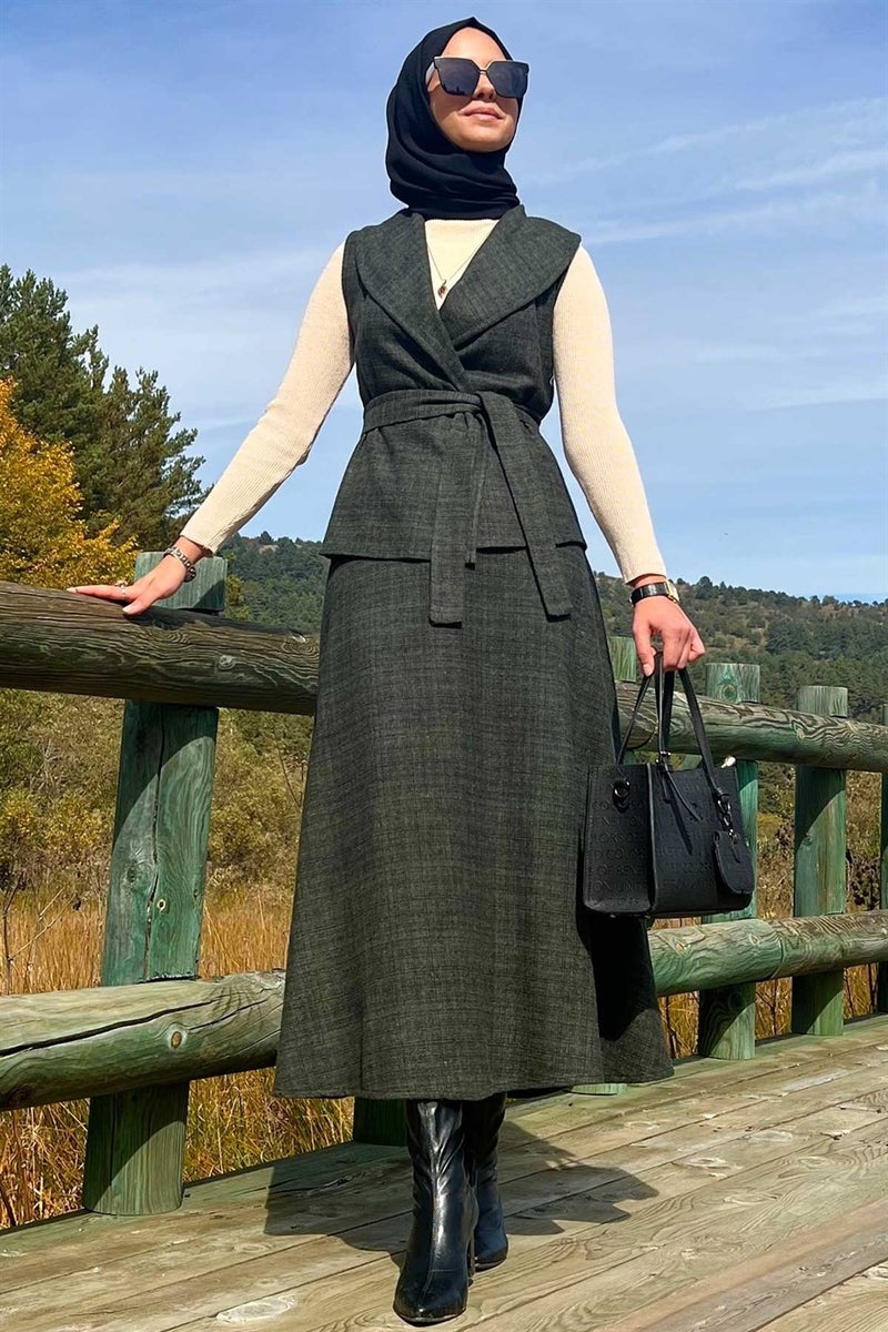 Rabia Şamlı Azize Skirt Vest Set Khaki - Image 1