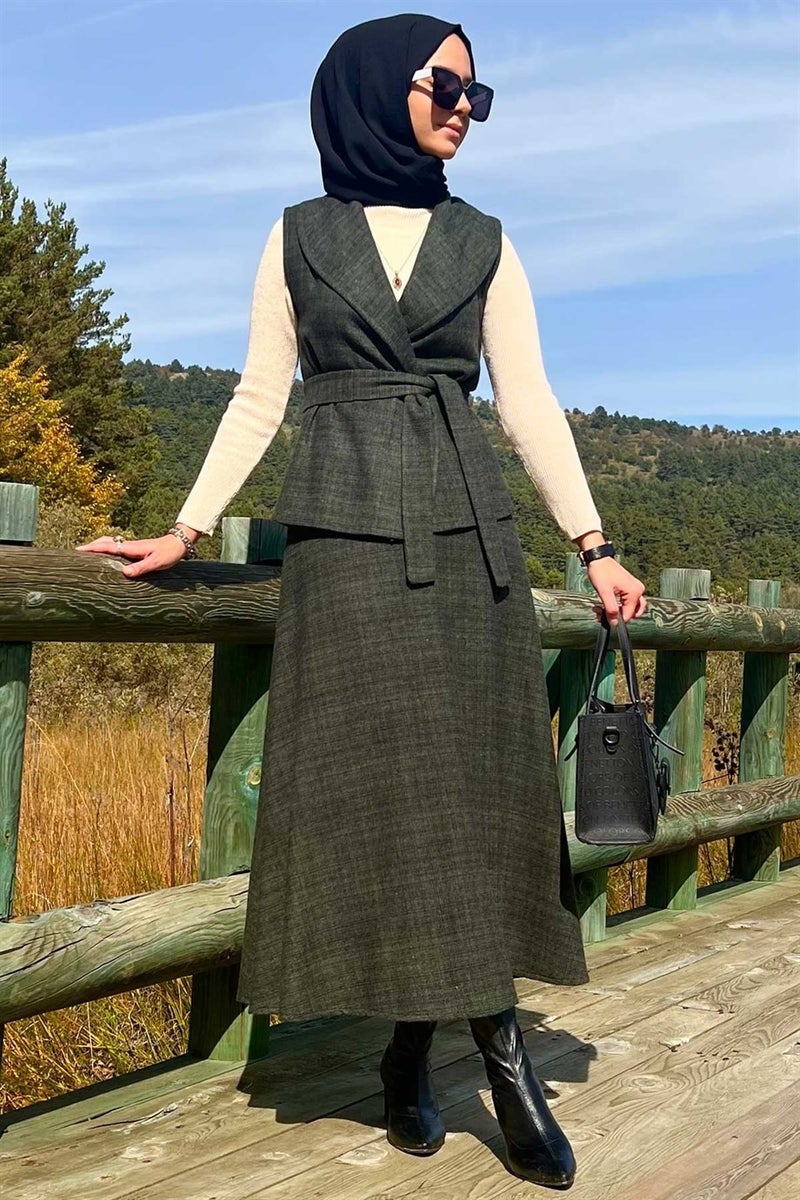 Rabia Şamlı Azize Skirt Vest Set Khaki - Image 5