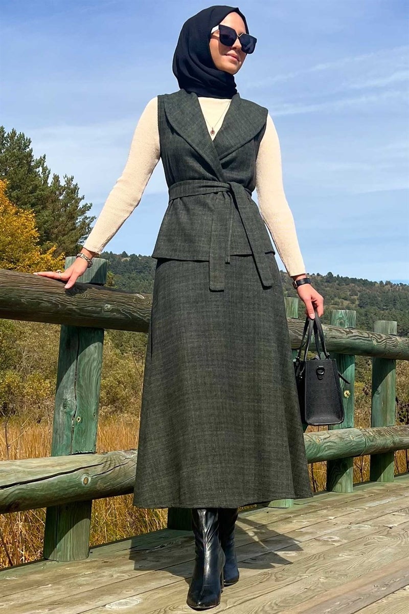 Rabia Şamlı Azize Skirt Vest Set Khaki - Image 3