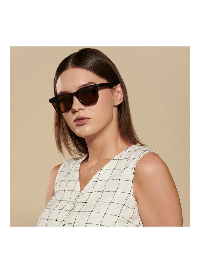 VINCENT CHASE Unisex Unisex Polarized Wayfarer Sunglasses - VC S11742 - Lens Size: 51Mm - Image 4