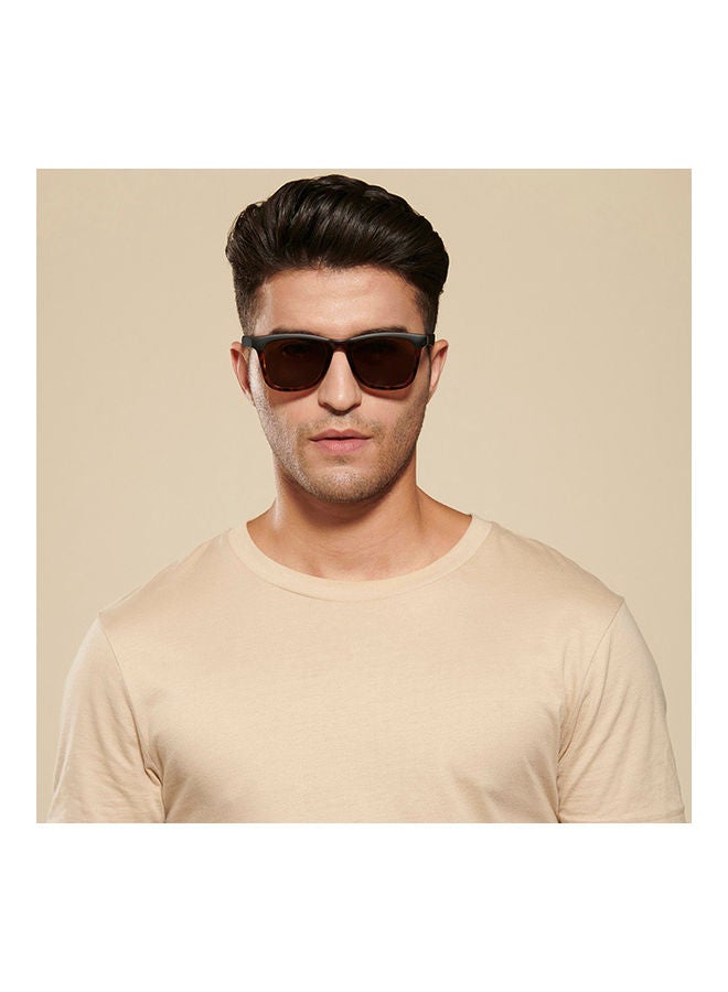 VINCENT CHASE Unisex Unisex Polarized Wayfarer Sunglasses - VC S11742 - Lens Size: 51Mm - Image 3