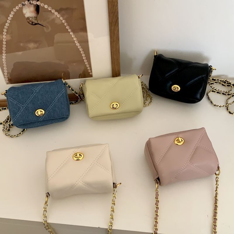 Bag Women'S 2023 New Trendy Small High Texture All-Match Rhomboid Single Shoulder Bag Chanel Style Crossbody Chain Small Square Bag - Image 2