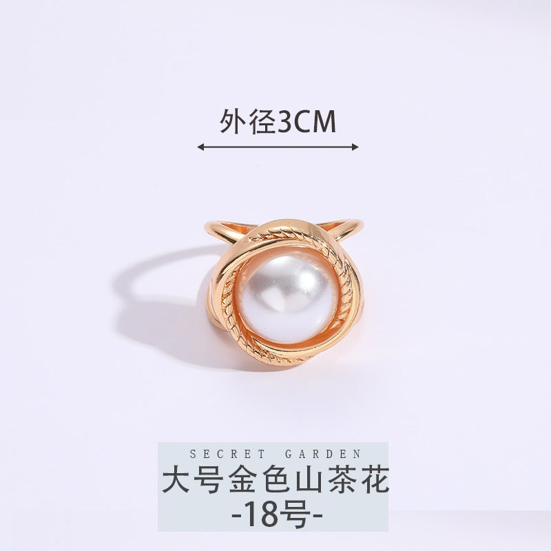 Chic Camellia Coat Button Scarf Buckle [large golden camellia] 