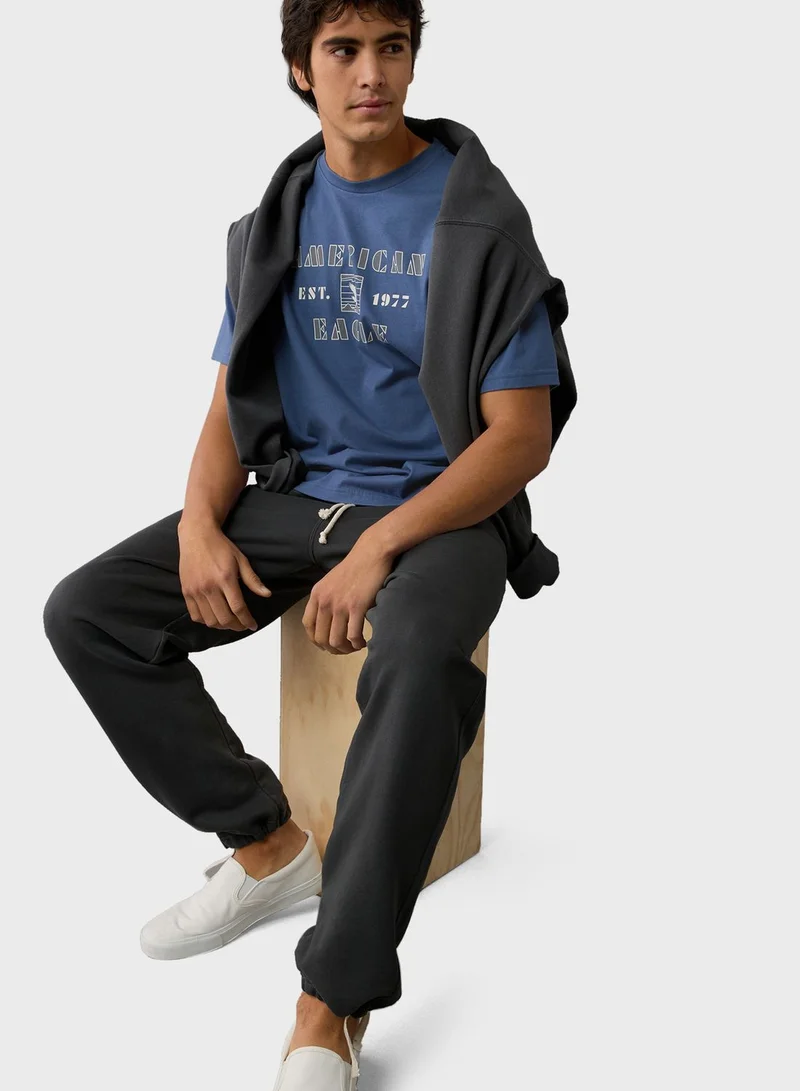 امريكان ايجل Embroidered Graphic Crew Neck T-Shirt