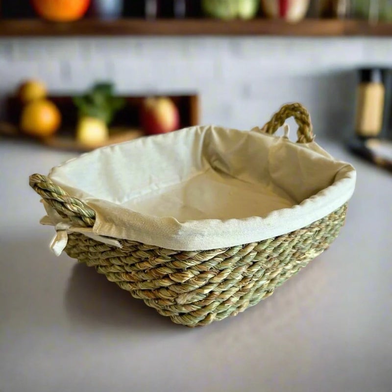 Handwoven Natural Seagrass Bread Basket with White Cotton Liner, Round, Traditional Style, 23x23x5 cm - Image 2