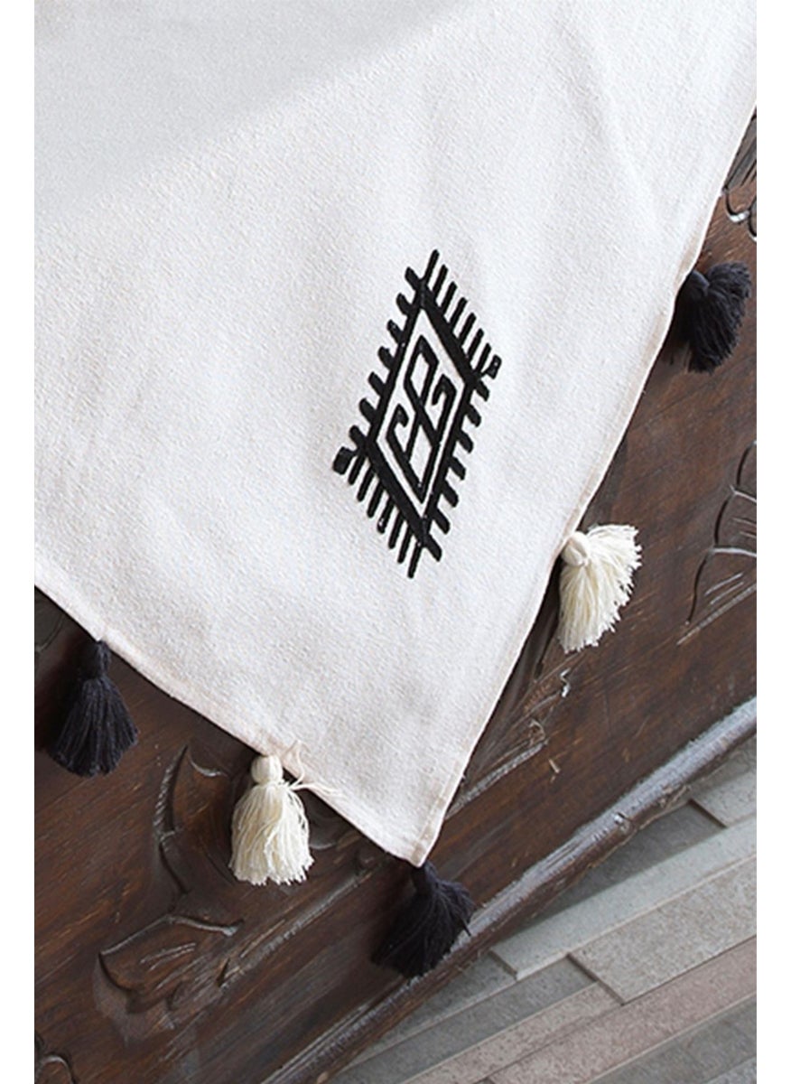 Ödel Home Buldan Linen Embroidered Pompom Detailed Tablecloth  - Image 2