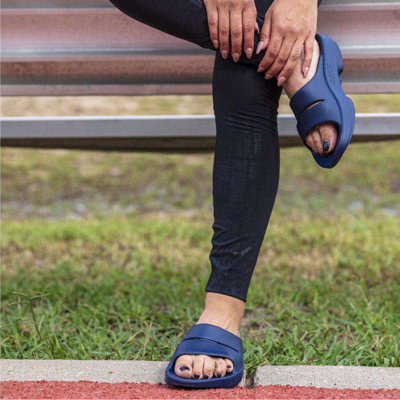 OOFOS OOahh Recovery Slide, Navy - Women’s Size 7, Men’s Size 5