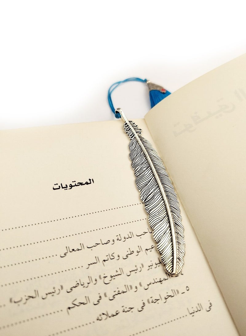 An elegant metal bookmark with a luxurious artistic touch, ideal for reading enthusiasts and special gifts. - Image 2