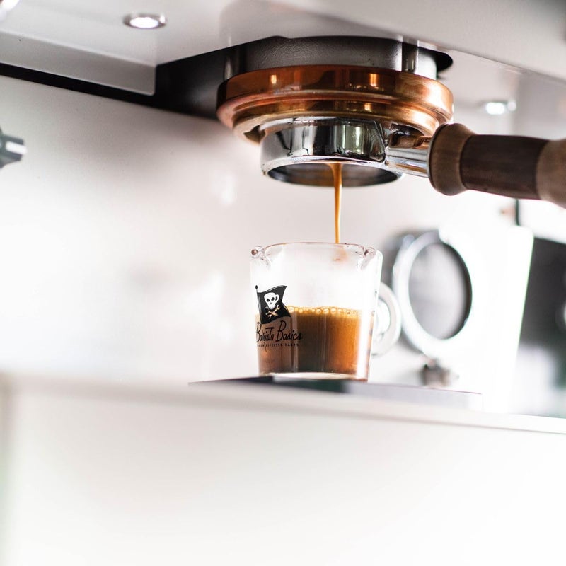 Barista Basics كوب قياس إسبريسو سعة 3 أونصات من بارستا بيسكس | كوب قياس إسبريسو مع 3 فوهات | مصنوع من زجاج سميك ومقاوم للحرارة | كوب قياس قهوة مع مقبض | كوب قياس بارستا - Image 4