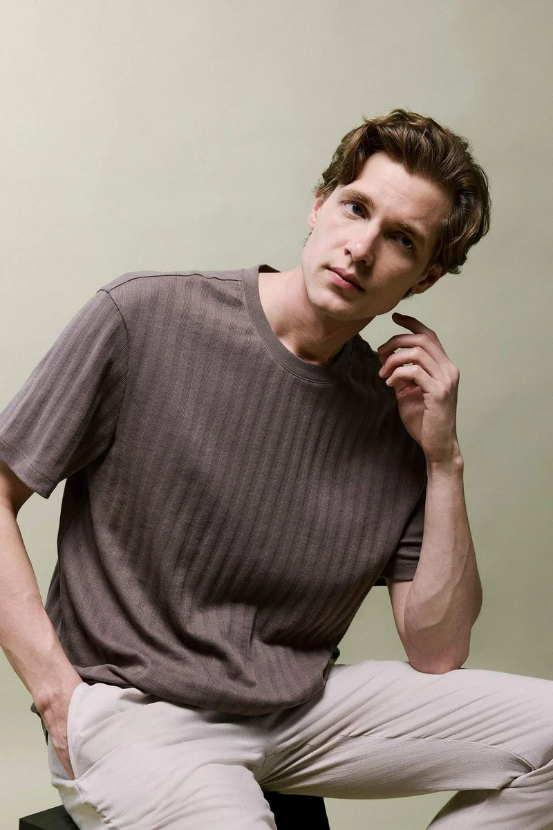 ديفاكتو Regular Fit Short Sleeve T-Shirt
