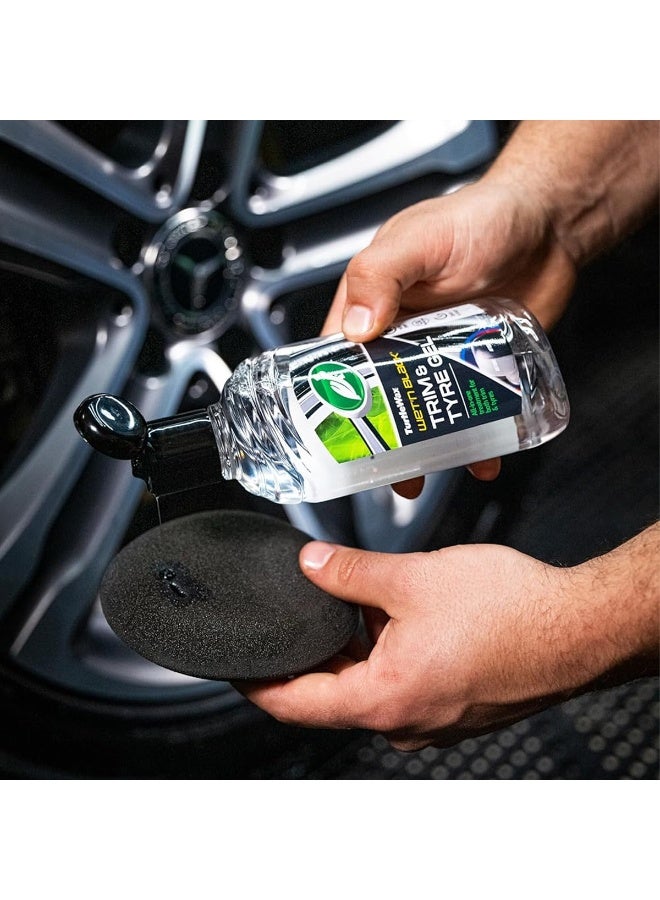 تيرتل واكس جل TurtleWax Wet'n Black Trim & Tyre - 300 مل، ترميم شامل للبلاستيك والمطاط والفينيل، حماية من الأشعة فوق البنفسجية، مقاوم للماء، يدوم طويلًا، يعيد المظهر الأسود للإطارات والتشطيبات - Image 4