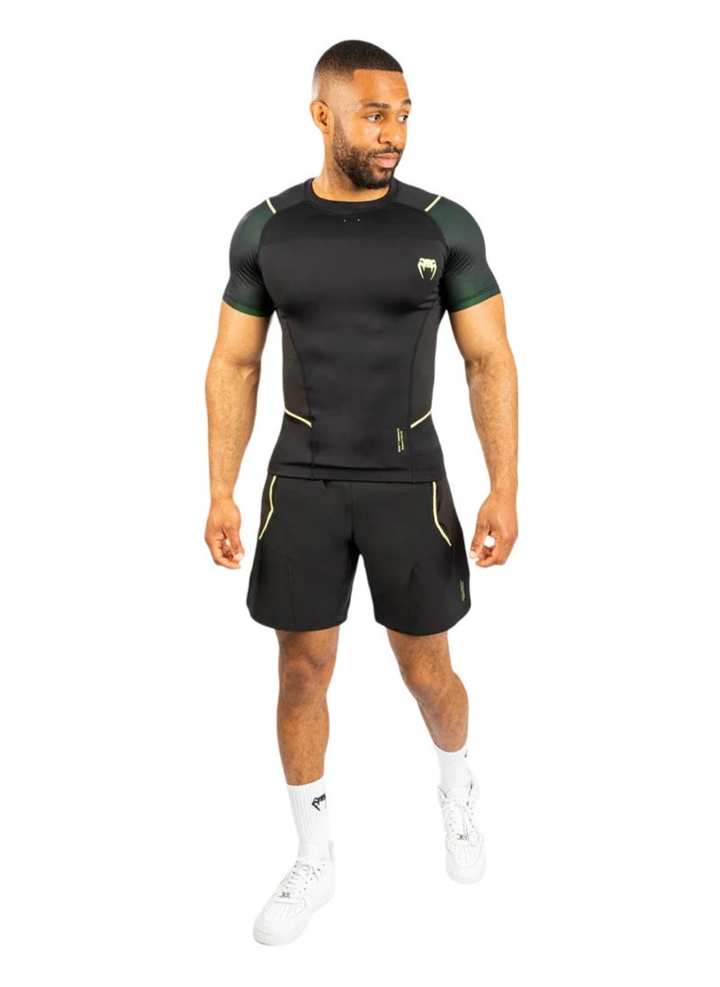 VENUM - VENUM FUSION 2.0 RASHGUARDS SHORT SLEEVES BLACK/YELLOW - Image 1
