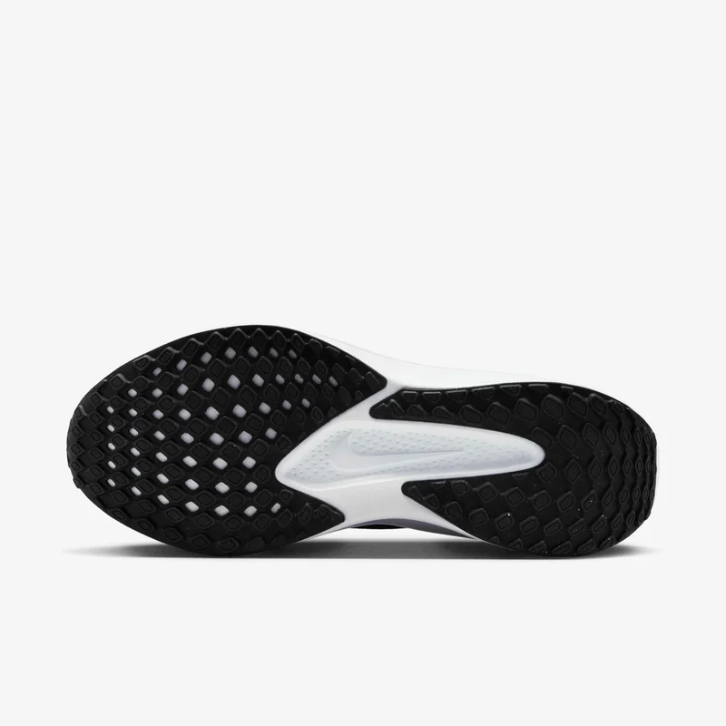 Nike Women's Quest 6 Road Running Shoes