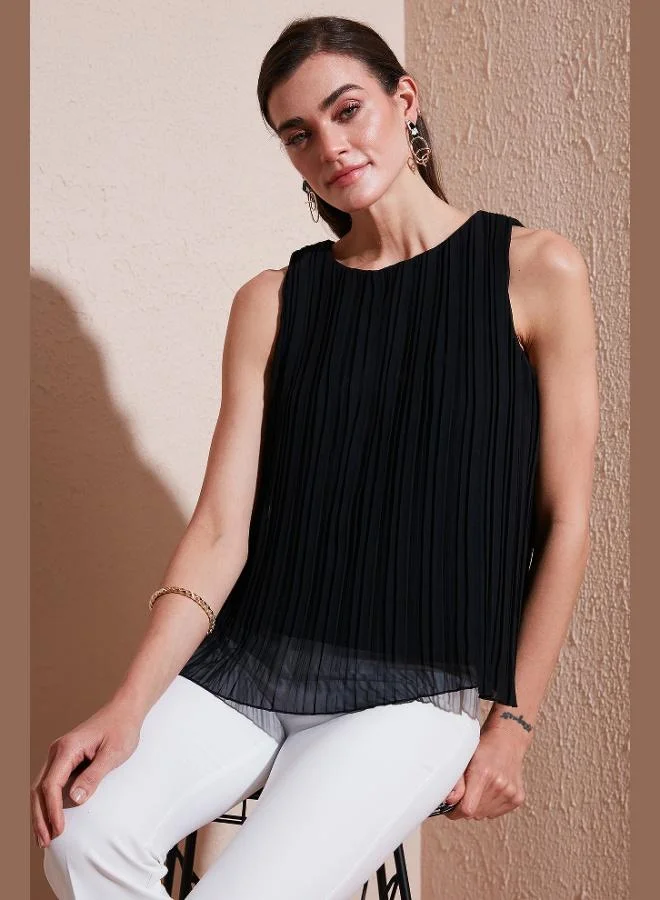 ليلا بلوزة شيفون نسائية بياقة مستديرة وحمالات سميكة ومبطنة بمقاس قياسي