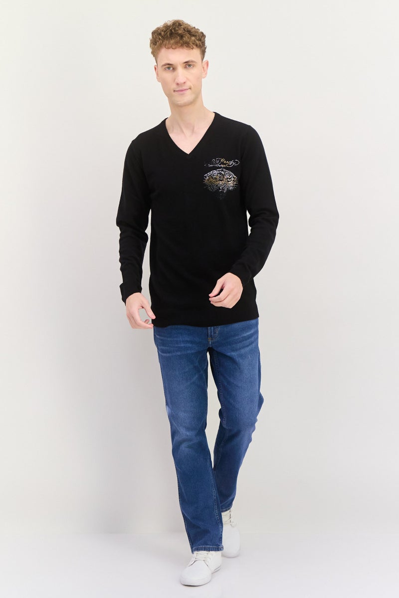 Ed Hardy سويت شيرت رجالي بياقة على شكل V بشعار العلامة التجارية، مجموعة سوداء - Image 4