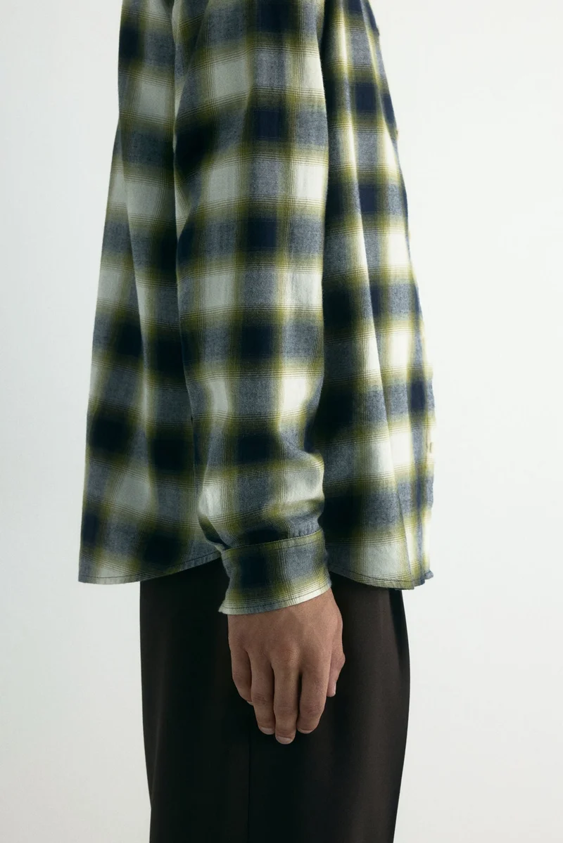 H&M Loose Fit Flannel shirt