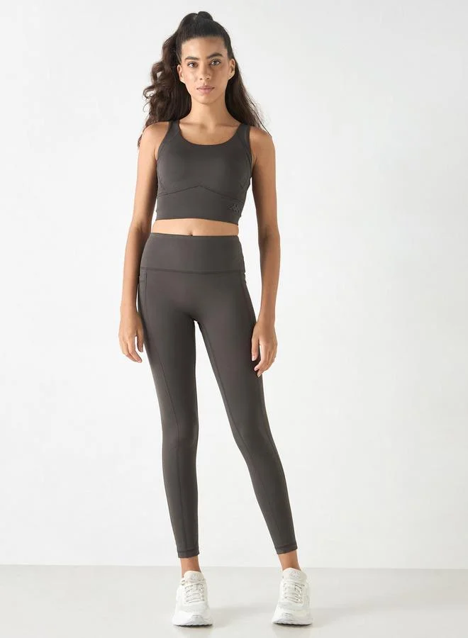 كابا صدّرية رياضيّة بتفاصيل شعار من كابا