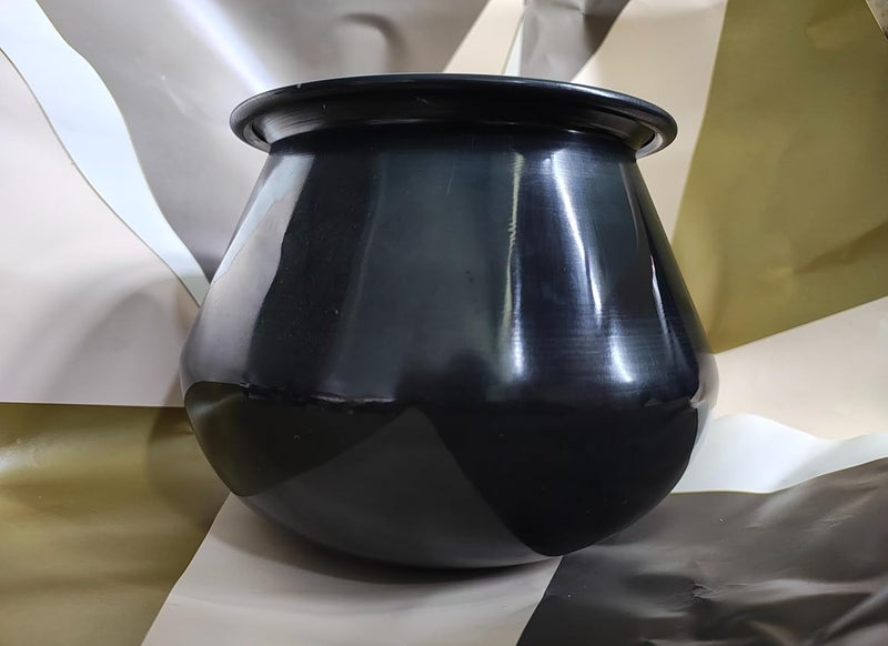 FLIXBLOOM Flixbloom Traditional Shape Black Hard Anodised Kitchen Container for MilkLassi Buttermilk DahiSharbatGravy etc Biryani Pot Handi Black with Stainless Steel Lid Store Serve 2 Litre  - Image 3