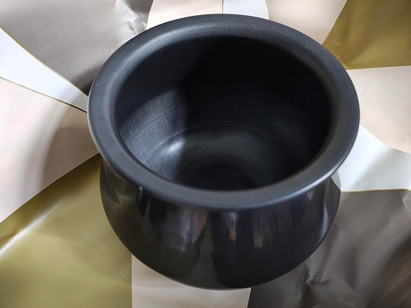 FLIXBLOOM Flixbloom Traditional Shape Black Hard Anodised Kitchen Container for MilkLassi Buttermilk DahiSharbatGravy etc Biryani Pot Handi Black with Stainless Steel Lid Store Serve 2 Litre  - Image 2