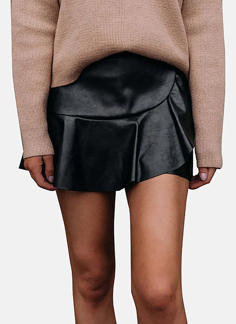YUNIQEE Black A-Line Solid Mini Skirt