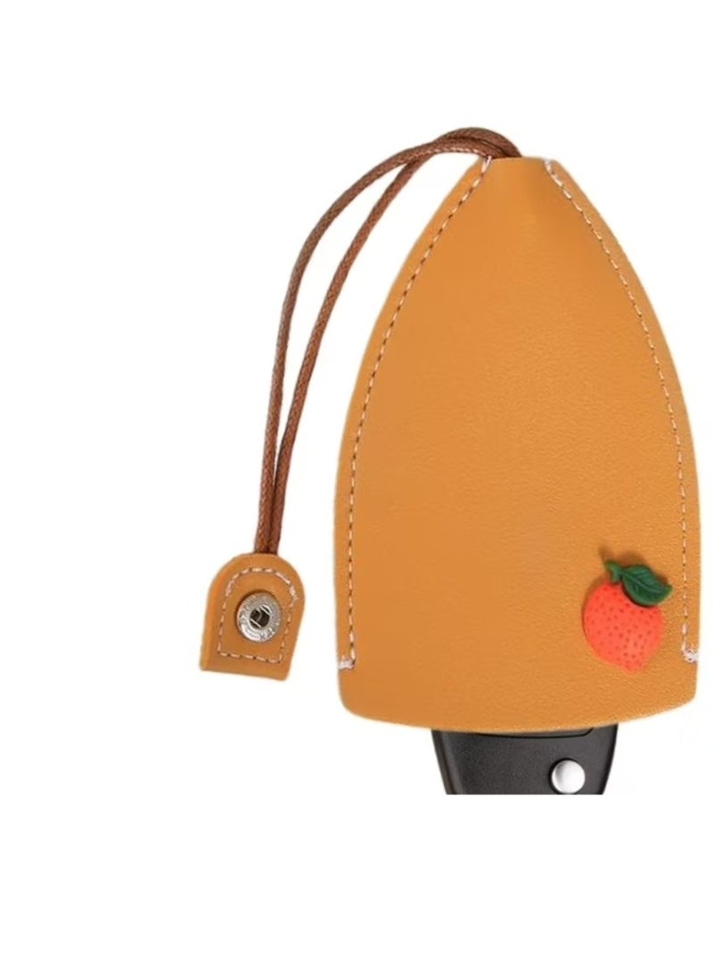 Cute faux leather car key case, portable, retractable. - Image 3