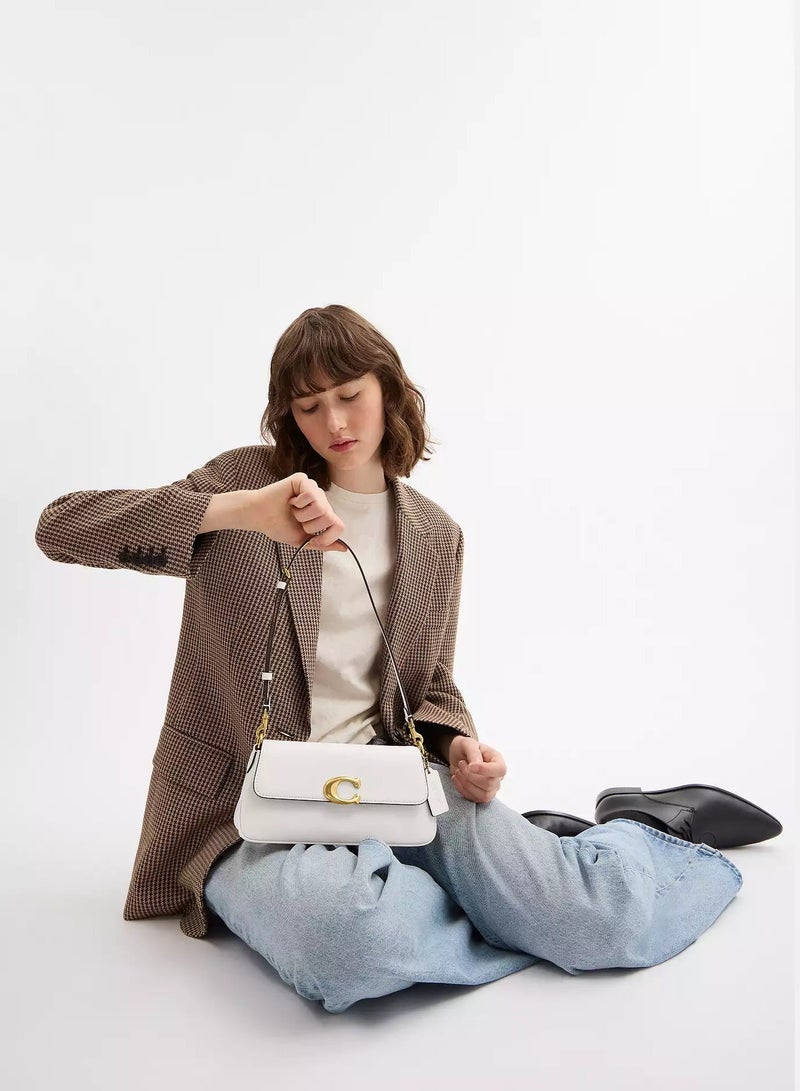 كوتش اوت ليت حقيبة كتف Coach Jet، حقيبة كروس نسائية، حقيبة يد نسائية، حقيبة سفر نسائية، 25 سم - بيضاء - Image 2