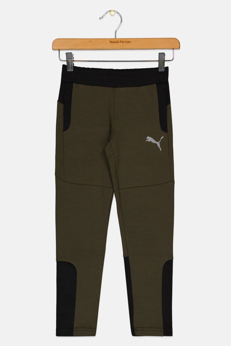 PUMA سروال رياضي خارجي للأطفال الأولاد بشعار العلامة التجارية، زيتوني داكن - Image 1