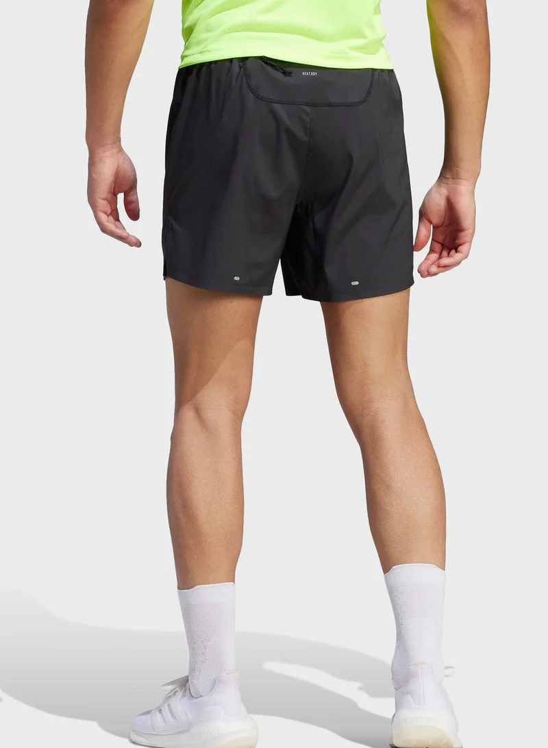 اديداس شورت مخصص للركض