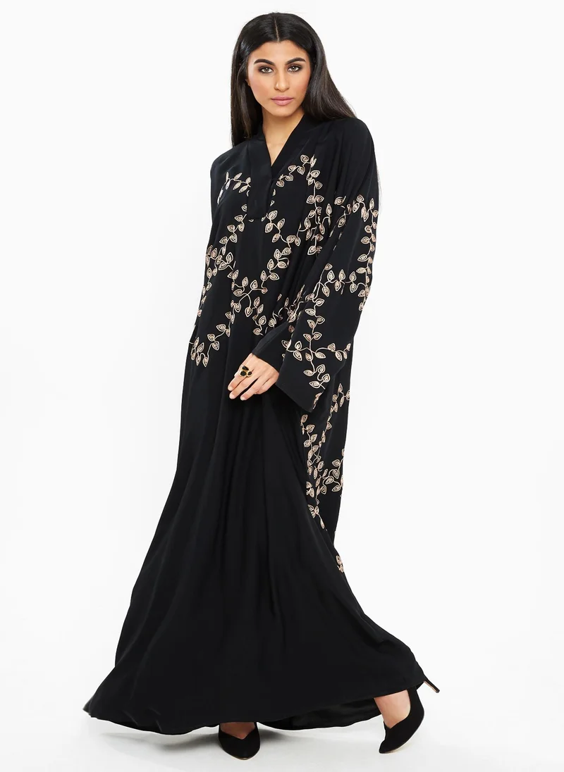 النخبة Black abaya with embroidery