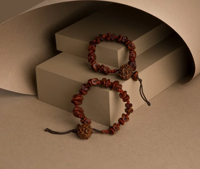 Minza  Minza ” Rudraksha ” Date and Rudraksha stones, Handmade Bracelet for Men, Beaded Bracelet, Jewelry for Casual & Special Occasion for Men | Best Price UAE
