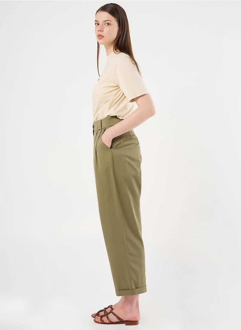 Kayra Pleated Cuffed Pants in Khaki