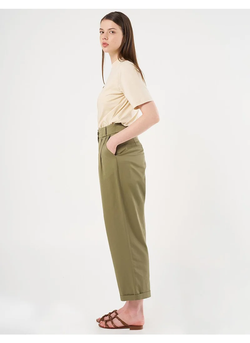 Kayra Pleated Cuffed Pants in Khaki