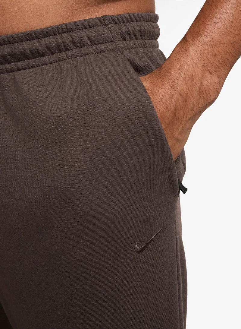 Nike Dri-Fit Uv Primary Jogger Pants