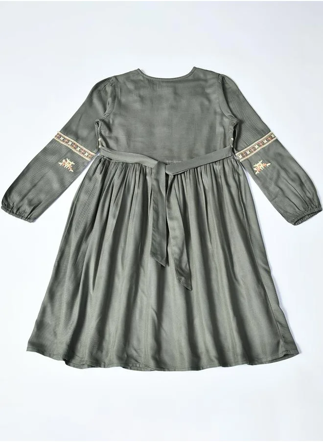 BELLA MODA Bella Moda Embroidered Balloon Sleeves Knee-Length Dress