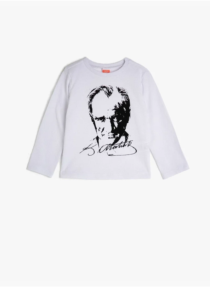 كوتون Cotton Atatürk Printed Crew Neck Long Sleeve T-Shirt