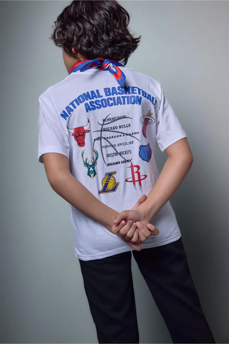 DeFacto Boy New Regular Fit NBA Licensed Short Sleeve T-Shirt