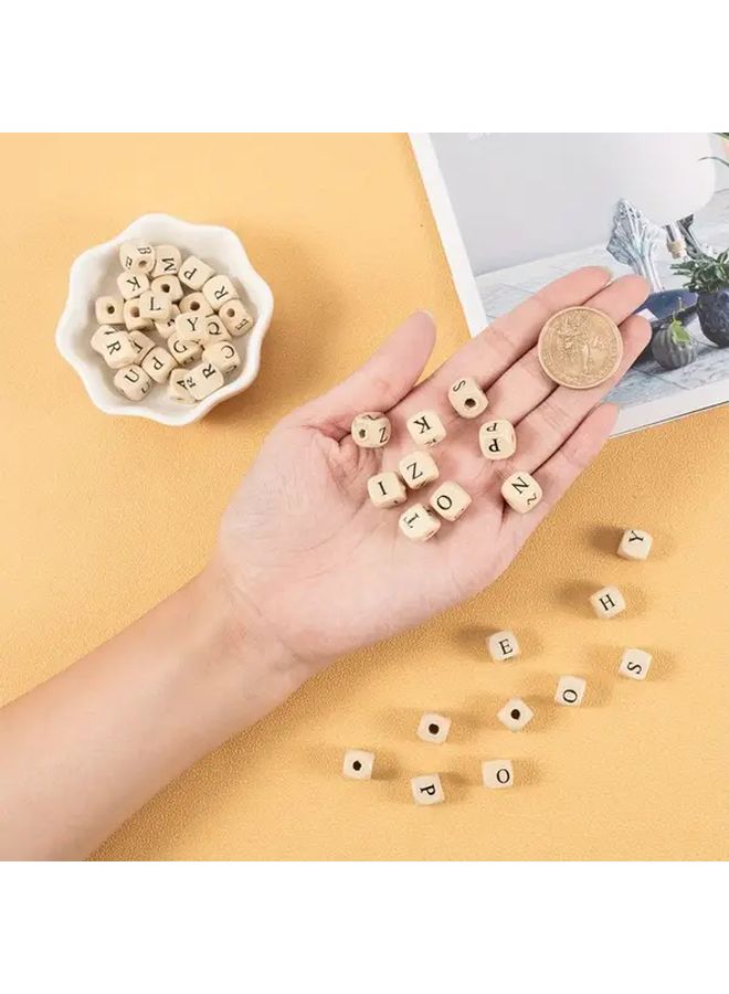 950 حبة خرز خشبية طبيعية للأحرف الأبجدية بحجم 10 مم مربعة الشكل مع فتحة قطرها 3-4 مم، متنوعة الأحرف الأولى لصناعة المجوهرات والأعمال اليدوية - Image 3