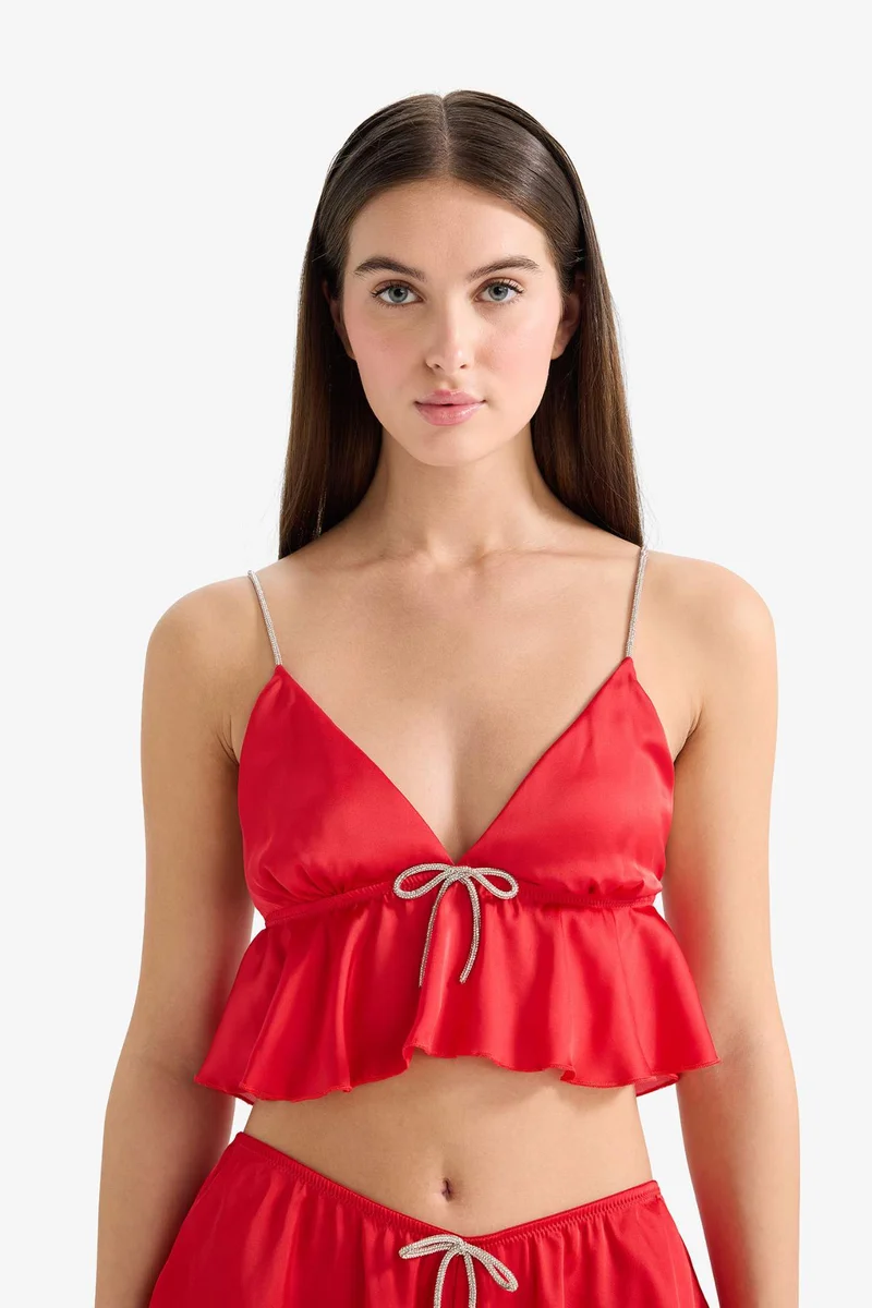 ديفاكتو Regular Fit Strappy Satin Top