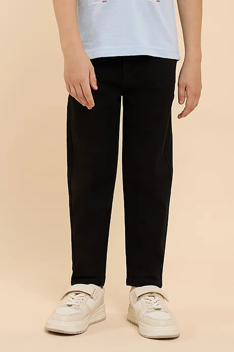 أر أند بي Solid Tapered Fit Jeans with Button Closure
