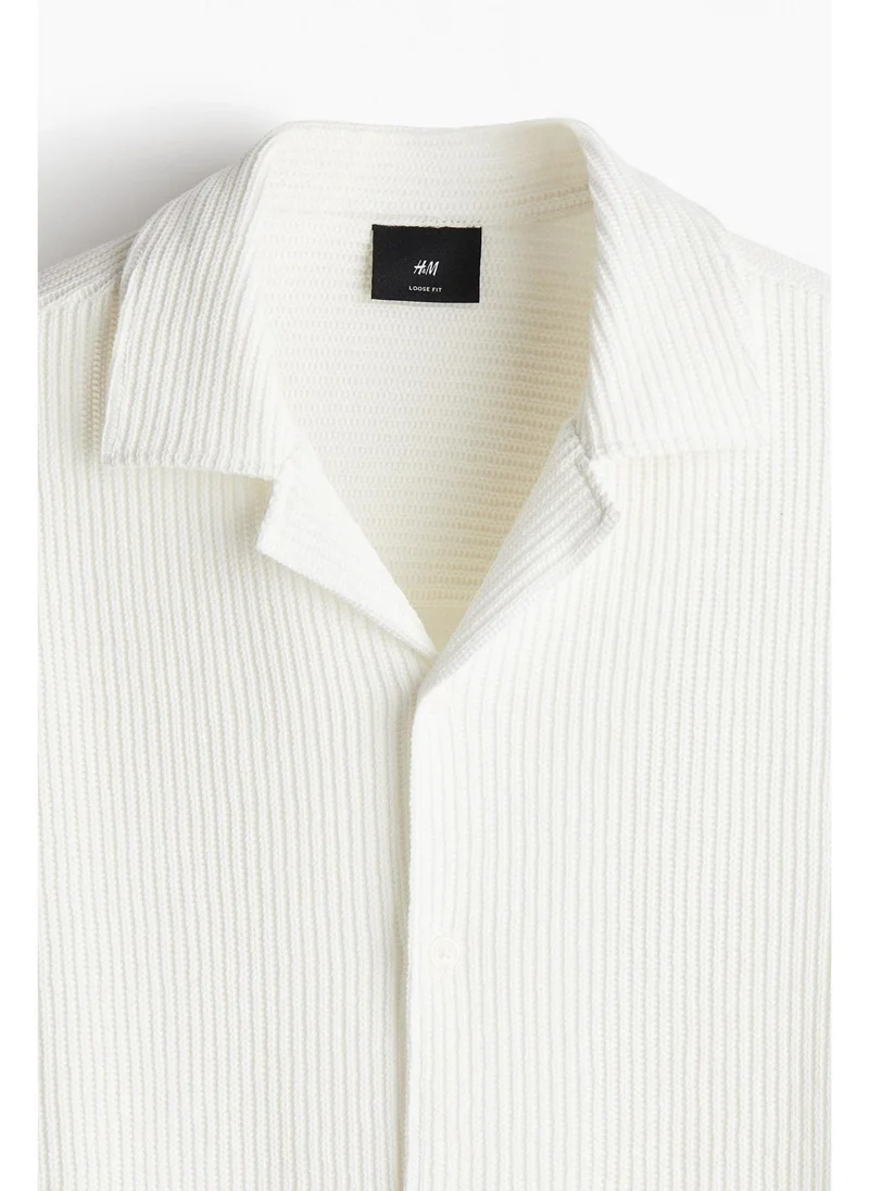 H&M White Dusty Light Loose Fit Ribbed resort shirt for Men | Best Price UAE