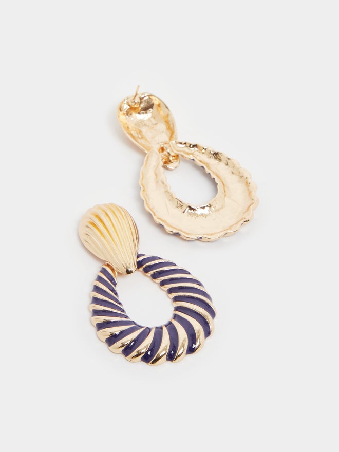 Styli Styli Textured Round Earrings  - Image 3