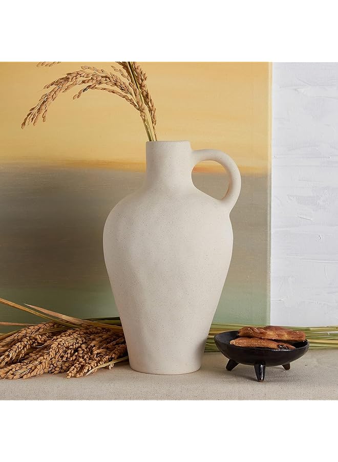 The Bros مزهرية سيراميك بيج مع 1 مقبض، مزهرية حديثة للمزرعة لتزيين المنزل، مزهرية تيراكوتا ريفية، مزهرية فخارية زخرفية، مزهرية صغيرة من الطين، قطع مركزية لطاولة الطعام - 25.6 سم ارتفاع - Image 1