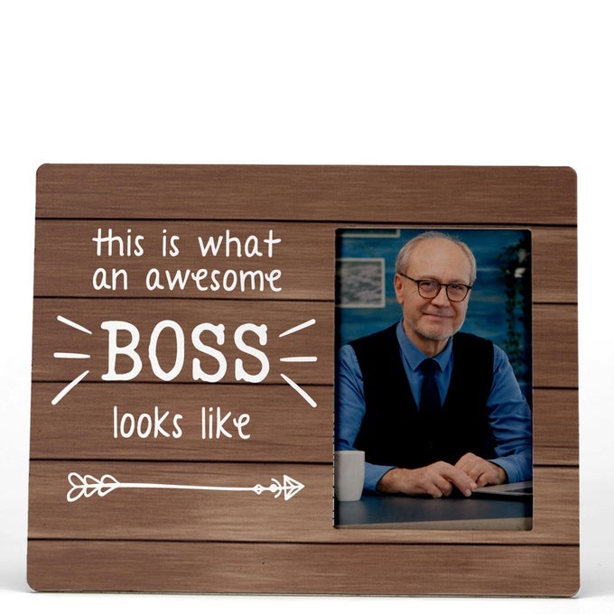BOSS GIFT THIS IS WHAT AN AWESOME BOSS LOOKS LIKE PICTURE PHOTO FRAME BOSS LADY OFFICE DECOR FOR WOMEN BEST BOSS GIFT FOR MEN WOMEN BOSS LADY GIFTS FOR WOMEN 4X6 PICTURE FRAME