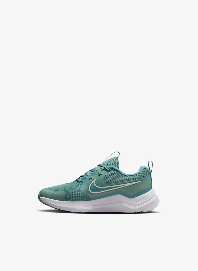 نايكي سنكرز كوزميك رنر جي إس للشباب - Image 2