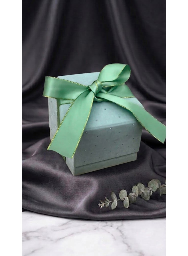 Embellished Square Gift Box with Ribbon Bow - Image 3