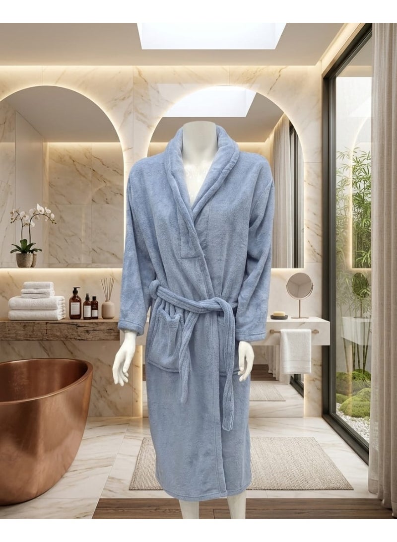 The secret to luxurious relaxation in your own home: a velvet bathrobe with the softness of a cloud and the warmth of a seven-star hotel.