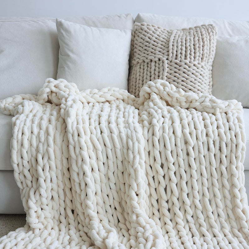 Maetoow Chenille Chunky Knit Blanket Throw 5060 Inch Handmade Warm  Cozy Blanket Couch Bed Home Decor Soft Breathable Fleece Banket Christmas Thick and Giant Yarn ThrowsCream