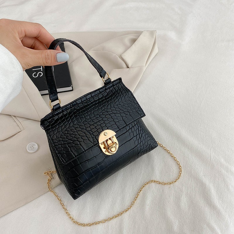 Women'S Bag 2022 New Crocodile Plain Flat Lid Portable Lock Chain Small Square Bag Casual Mobile Phone Bag - Image 1