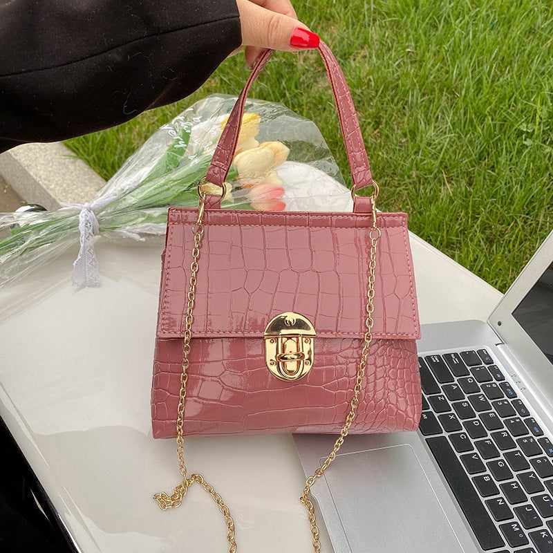 Women'S Bag 2022 New Crocodile Plain Flat Lid Portable Lock Chain Small Square Bag Casual Mobile Phone Bag - Image 3