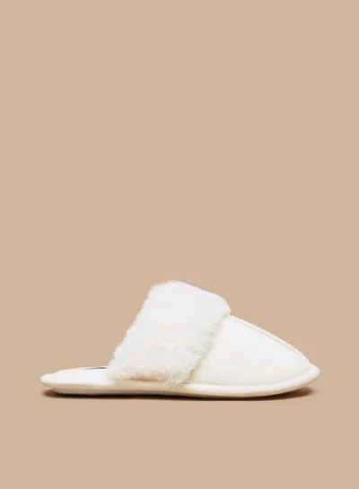 فلورا بيلا من شو إكسبرس Womens Textured Slip On Bedroom Slippers By Shoexpress